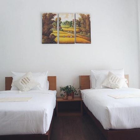 Hotel Pondokan Tjiburial Cimenyan Buitenkant foto